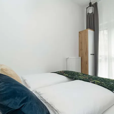 Jasny W Swinoujsciu Blisko Portu By Renters Apartmán *